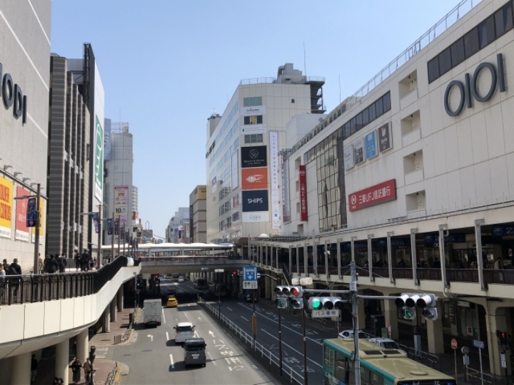 東京都町田市の住宅地と商業エリアが混在する街並みイメージ